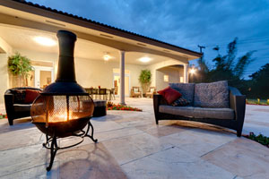 Fire Pit or Fireplace – Which One is Right For You?